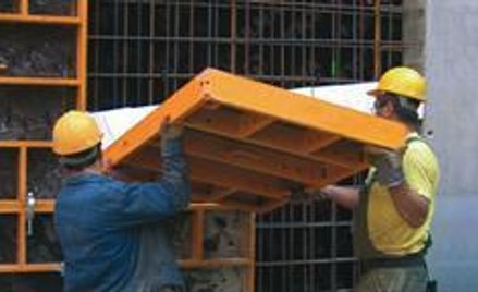 Ulma Construccion Rynek jest trudny, ale walka o wyniki trwa