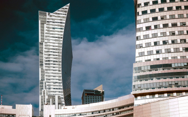 485-metrowy apartament położony na 50.piętrze warszawskiej wieży przy Złotej 44 miał być podzielony 