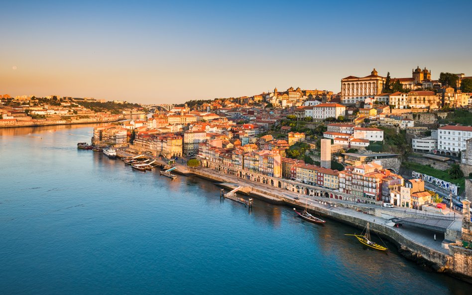 Do Portugalii tylko z negatywnym wynikiem testu. Kary dla linii lotniczych