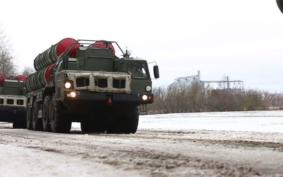 Zestawy rakietowe S-400 na Białorusi