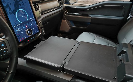 Rozkładany stolik do pracy lub lunchu