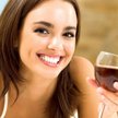 Czerwone wino na zdrowe zęby