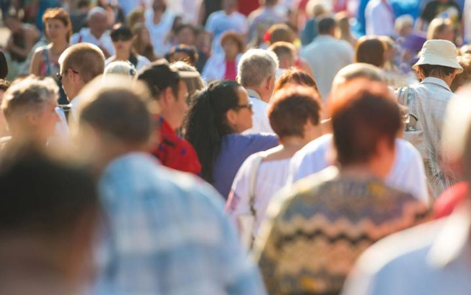 Grupa może liczyć do 150 osób, jeśli w społeczeństwie ma panować naturalna harmonia.