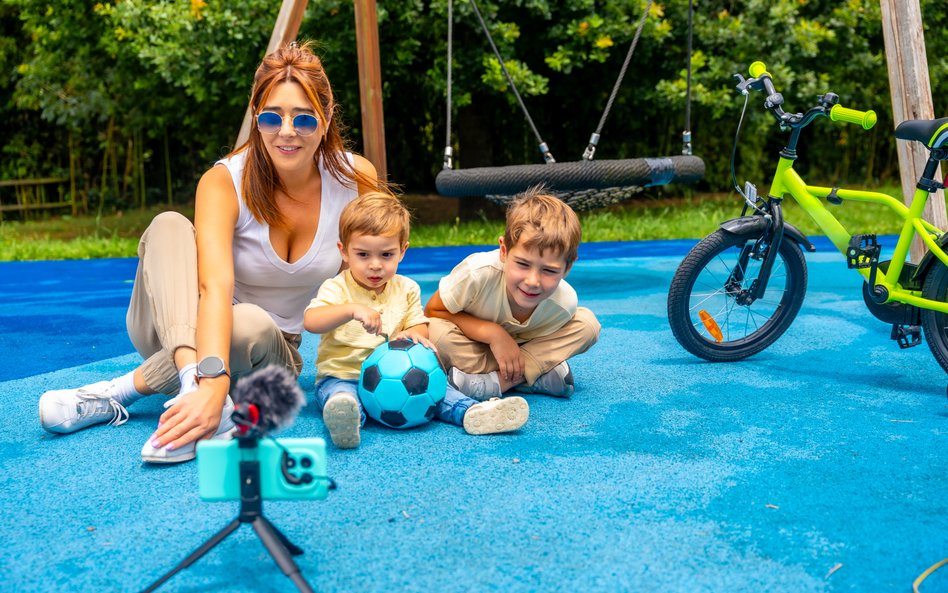 W świecie mediów społecznościowych system ochrony dzieci praktycznie nie działa