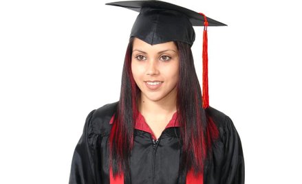 Alimenty: problemy finansowe rodziców, a zagraniczne studia córki