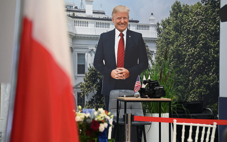 Działania Donalda Trumpa stawiają polskich polityków przed wyzwaniami, których skala przerasta obawy