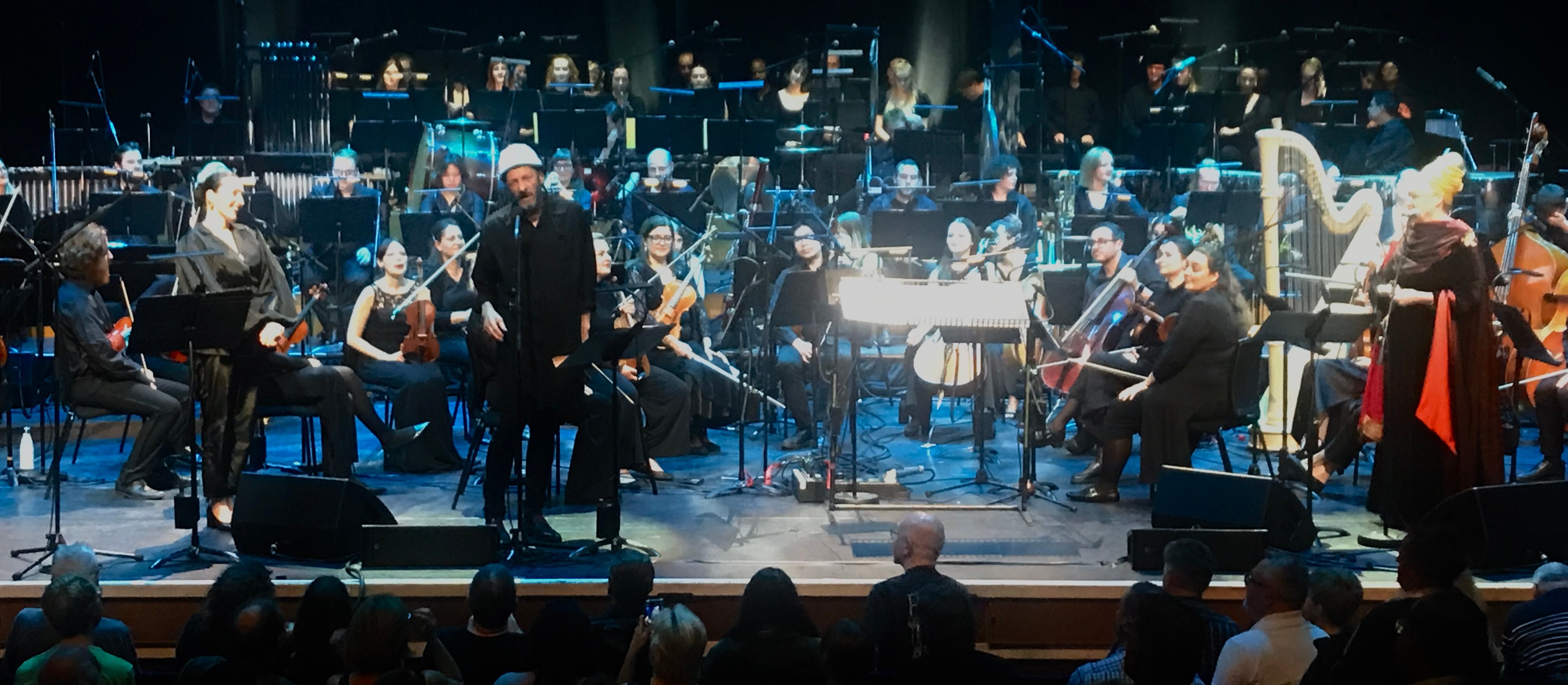 Zbigniew Preisner w Londynie w kasku jak stoczniowiec. „Bądź wierny, idź"