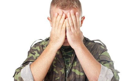 „Kłamałem. Nie jestem weteranem" - tabliczki na szyję za karę dla oszustów z Montany