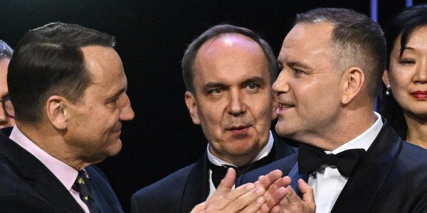 Adwokat od doniesień o rzekomych zamachach podszywał się pod wiceministra