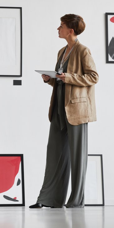 Z raportu wynika, że kobiety nigdy wcześniej nie były tak istotną grupą inwestorek na rynku sztuki. 