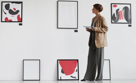 Z raportu wynika, że kobiety nigdy wcześniej nie były tak istotną grupą inwestorek na rynku sztuki. 