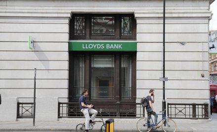 Brytyjski bank Lloyds tnie zatrudnienie i likwiduje 200 oddziałów