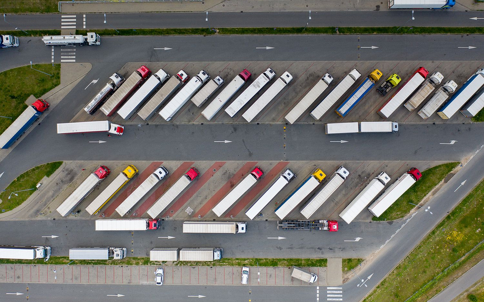 Przy szybkich trasach będą wygodniejsze parkingi