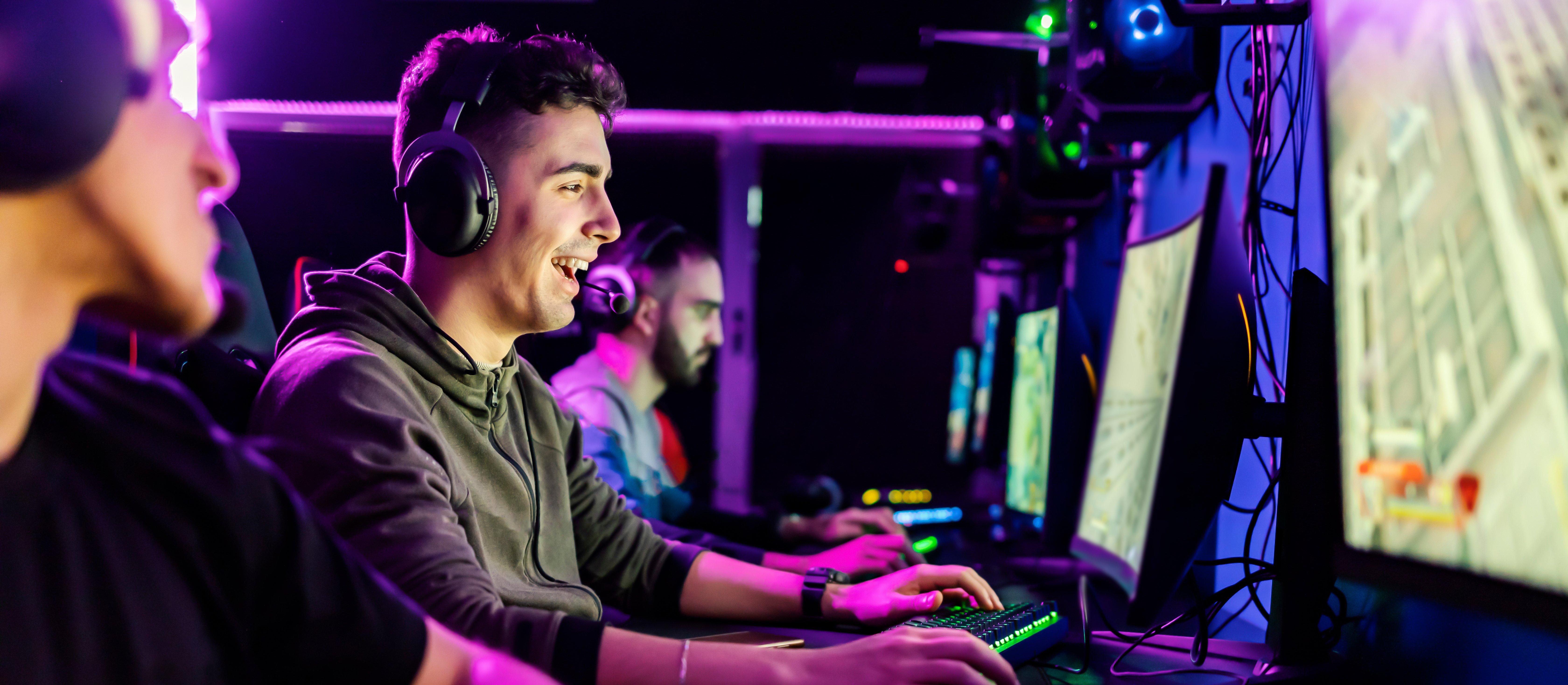 Lootboxy wciągają młodych. Hazard zaczyna się w grach