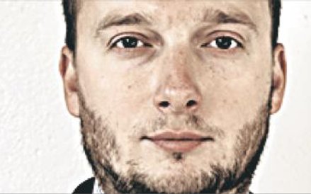 Dr hab. Kamil Zeidler jest profesorem Uniwersytetu Gdańskiego, Wydziału Prawa i Administracji