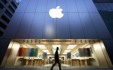 Kapitalizacja Apple sięgnęła 900 mld dolarów
