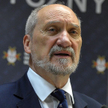 Macierewicz: Tamta ekipa okłamywała wszystkich dookoła