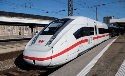 Szybki pociąg Deutsche Bahn ICE 4