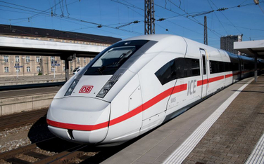Szybki pociąg Deutsche Bahn ICE 4