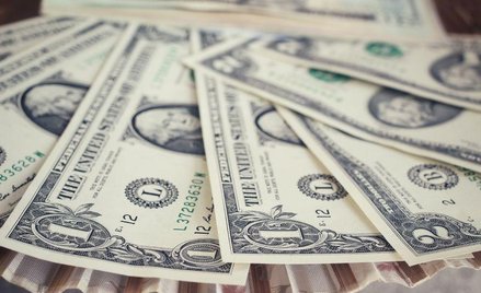 Nigeria: Przemytnik połknął 111 tys. dolarów