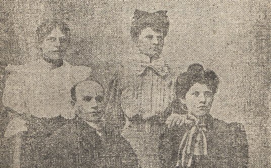 Damazy Macoch z Heleną Krzyżanowską i jej siostrami