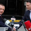 Prezes NIK teraz w uścisku z Konfederacją. Marian Banaś i Sławomir Mentzen na wspólnej konferencji p