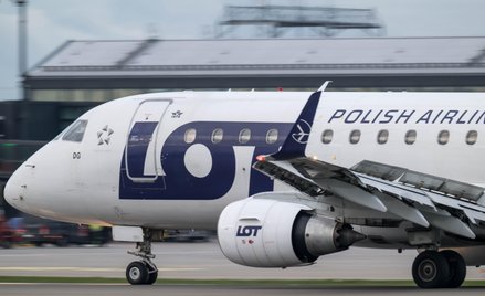 Samolot Embraer E170STD należący do Polskich Linii Lotniczych LOT