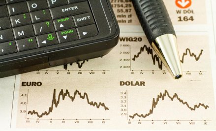 Indeks WIG20 zamknięty w formacji diamentu przy 2400