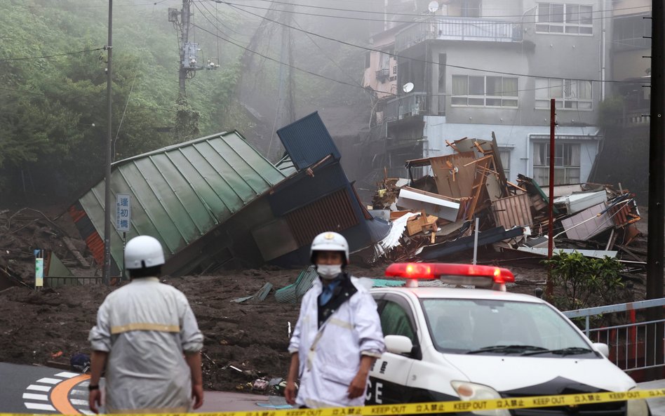 Lawina błotna w Japonii, Są zabici, zaginieni i ranni