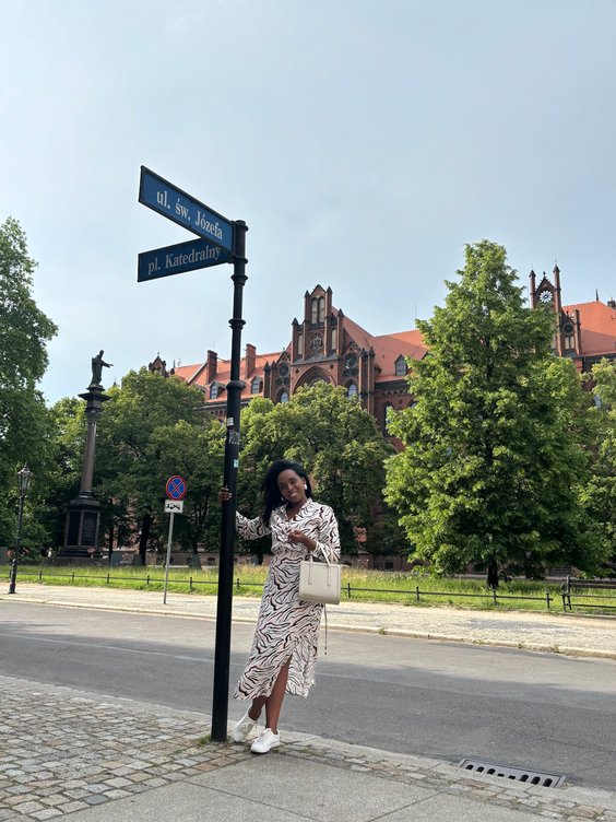 Valéria Oliveira Szewczyk