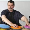 Karl Merk, któremu przeszczepiono ręce, nie żałuje decyzji o przeszczepie