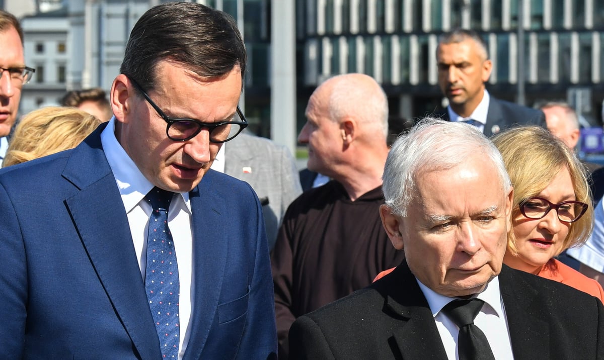 Sondaż wyborczy: PiS i KO bez większości w Sejmie. Możliwe warianty nie wystarczą