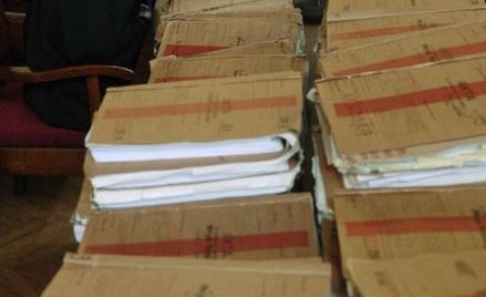 Sąd II instancji musi analizować całe akta