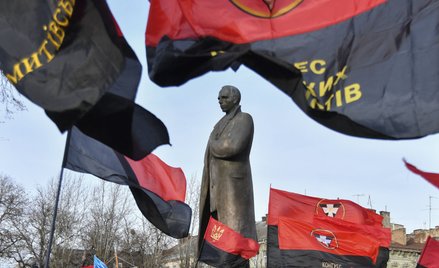 Pomnik Stepana Bandery, przywódcy Organizacji Ukraińskich Nacjonalistów, we Lwowie