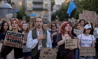 Protestujący w Kijowie domagają się dymisji gen. Syrskiego i przywróceniu na stanowisko Fedorowa
