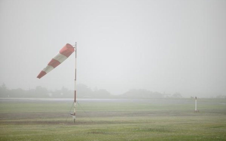 Modlin nie przyjmował samolotów