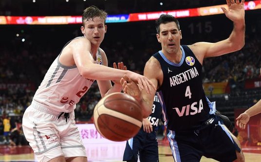 19-letni Aleksander Balcerowski (nr 2) był najmłodszym uczestnikiem mistrzostw świata w Chinach