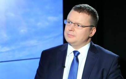 Do czasu wyboru nowego prezesa Tauronu jego obowiązki pełni Marek Wadowski, wiceprezes spółki ds. fi