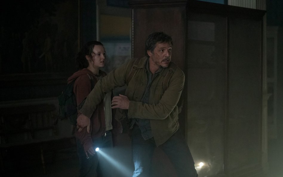 Bella Ramsey i Pedro Pascal w serialu „The Last of Us”