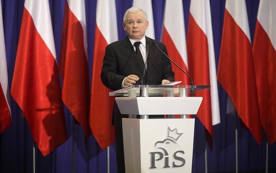 Polacy nie boją się rządów PiS? Mamy najnowszy sondaż: PiS znacząco wyprzedza Platformę