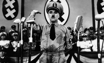 Po 1939 r. Amerykanie uwielbiali żartować sobie z przywódców III Rzeszy i ich wyglądu. Charlie Chapl