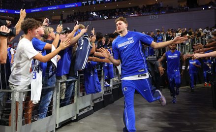 Amerykański świat koszykówki oszalał na punkcie Coopera Flagga. 18-latek został wybrany w drafcie z 