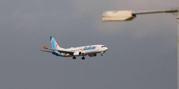 Pierwsze samoloty z Dubaju z Polakami na pokładzie wylądowały w Warszawie i Poznaniu