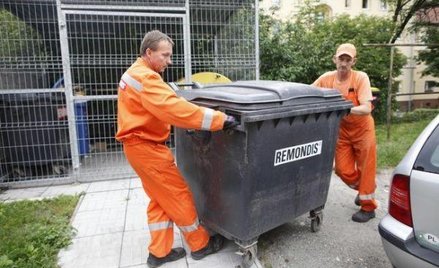 Wiek a opłata za śmieci
