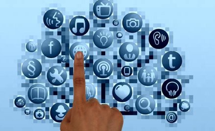 Robot najlepiej wybierze wycieczkę?