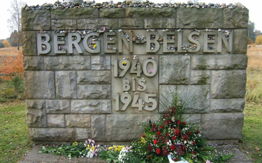 Pomnik w b. obozie koncetracyjnym Bergen-Belsen (Fot. WordRidden / Foter / CC BY)