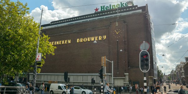 Holenderski gigant zapowiada zwolnienia. 400 osób straci pracę w Amsterdamie