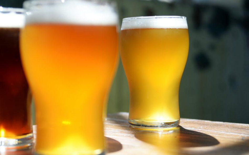 Superfuzja: Budweiser i Miller w oddzielnych spółkach