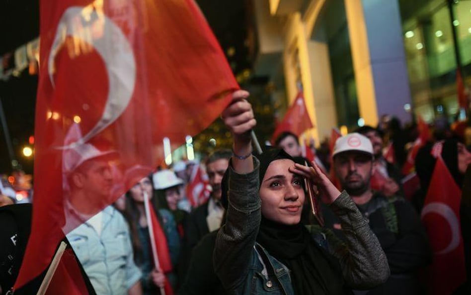 Turcja przedłuża stan wyjątkowy
