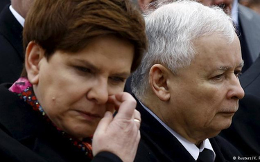 SZ: W Polsce trwa cichy zamach stanu. Co na to papież? Polacy czekają na jego słowa